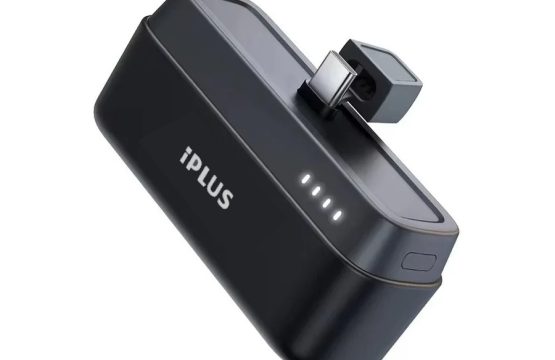 بوربنك IPLUS بسعة 5000 ملي أمبير وشحن 20 وات مع منفذ TYPE-C وشاشة رقمية